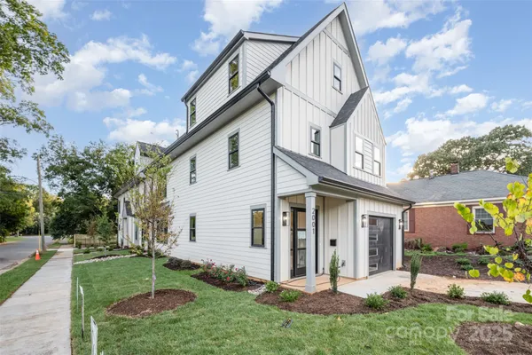 $1,254,000 | 2001-1121 Renner Street, Charlotte, NC 28216