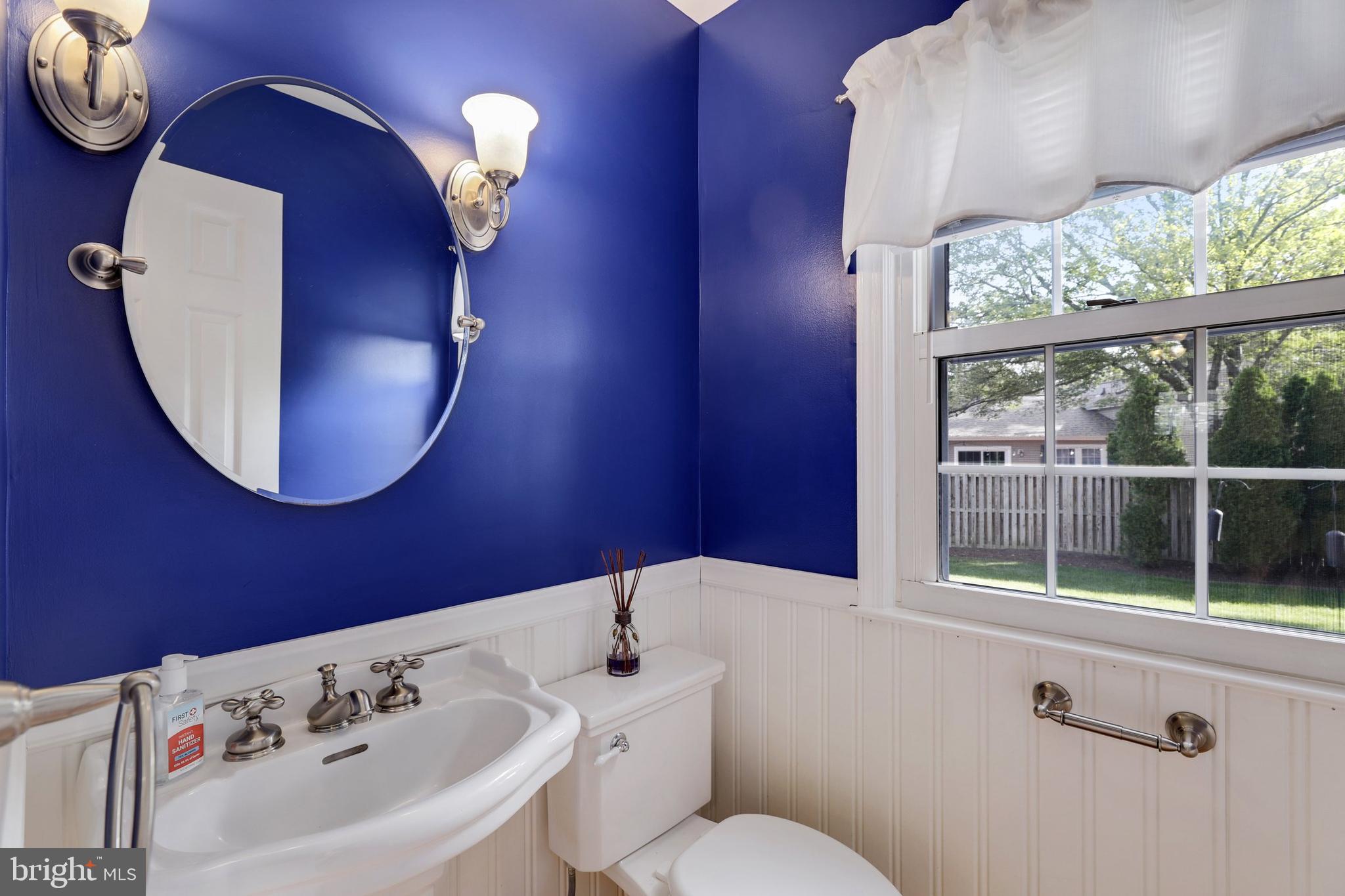 5303 Rymney Lane Burke, VA 22015 - Photo 15 of 49 Gallery Image 15