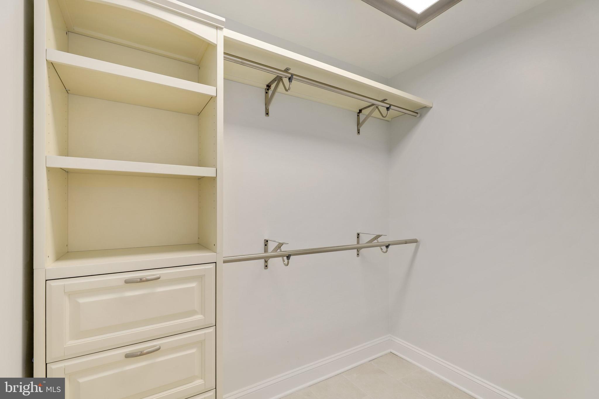 5303 Rymney Lane Burke, VA 22015 - Photo 25 of 49 Gallery Image 25