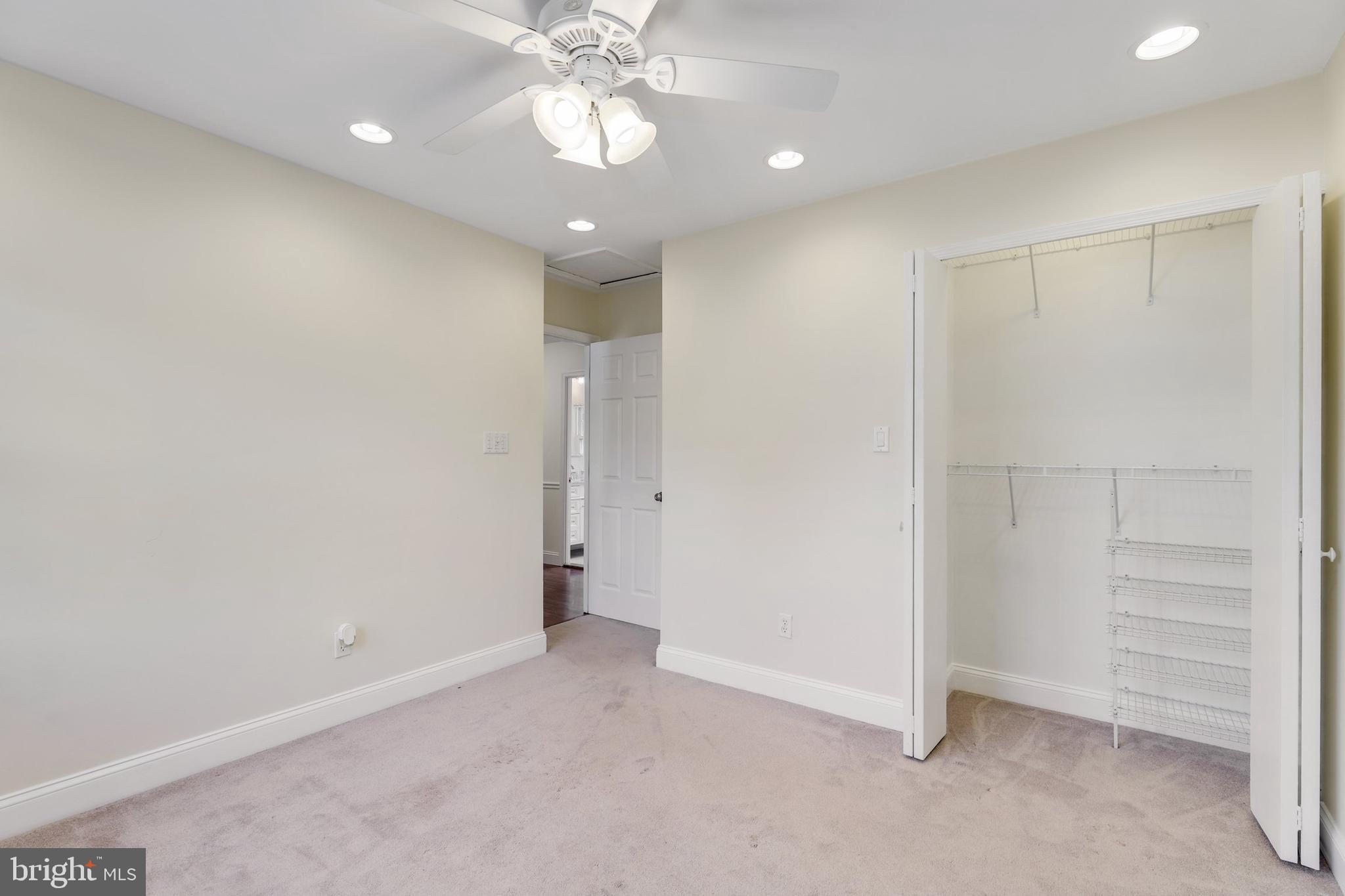 5303 Rymney Lane Burke, VA 22015 - Photo 31 of 49 Gallery Image 31