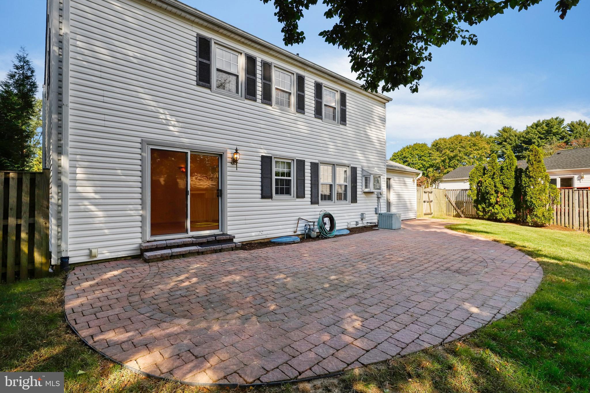 5303 Rymney Lane Burke, VA 22015 - Photo 36 of 49 Gallery Image 36