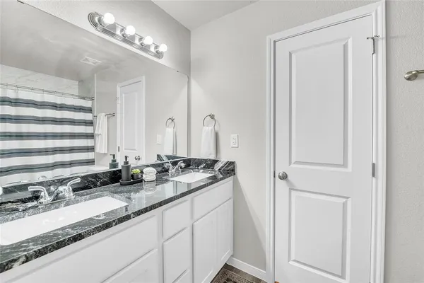 $1,900 | 502 South Mary Jo Drive, Harker Heights, TX 76548