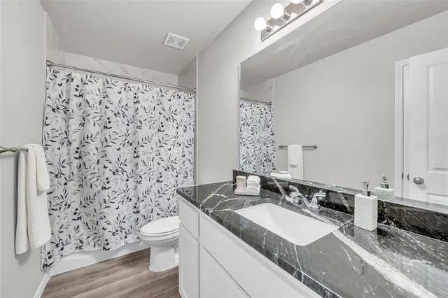 $2,800 | 502 South Mary Jo Drive, Harker Heights, TX 76548