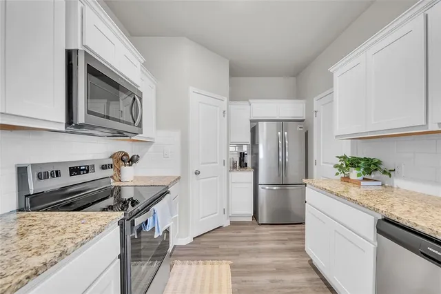 $2,800 | 502 South Mary Jo Drive, Harker Heights, TX 76548