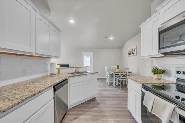 $2,800 | 502 South Mary Jo Drive, Harker Heights, TX 76548