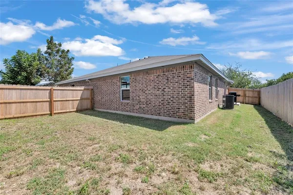 $1,900 | 502 South Mary Jo Drive, Harker Heights, TX 76548