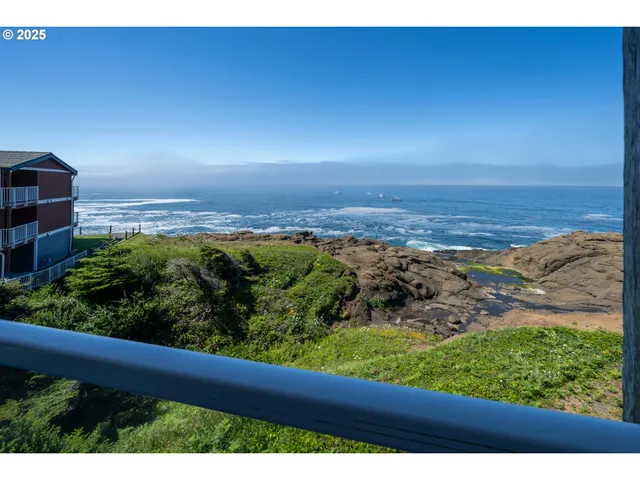 $535,000 | 1113 Highway 101, Unit 9, Depoe Bay, OR 97341