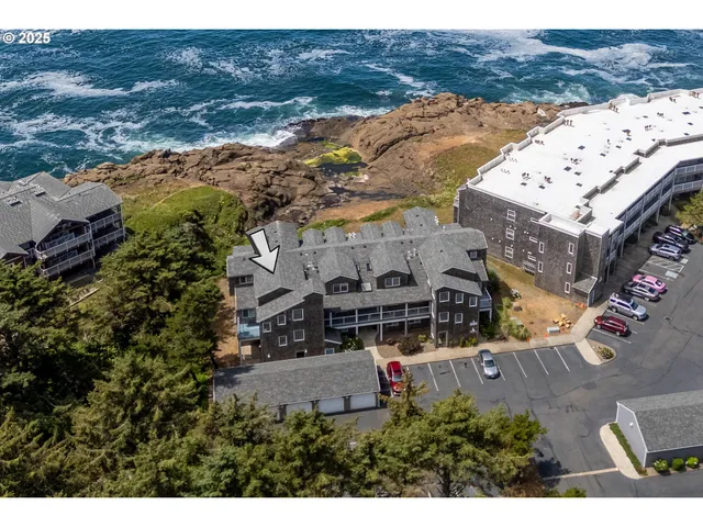 $535,000 | 1113 Highway 101, Unit 9, Depoe Bay, OR 97341