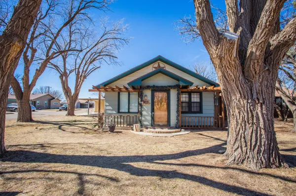 $185,000 | 312 Ave D, Olton, TX 79064