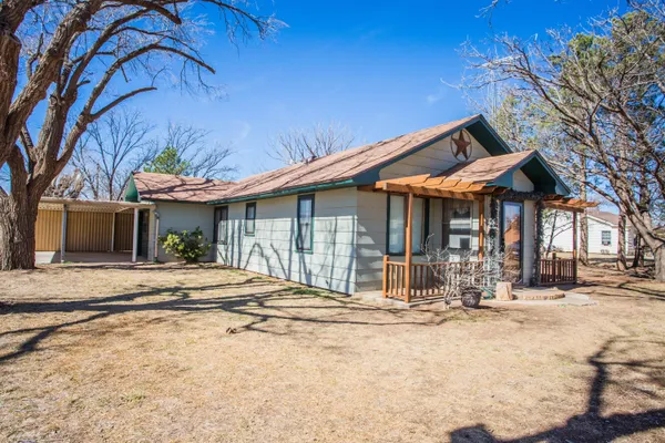 $185,000 | 312 Ave D, Olton, TX 79064