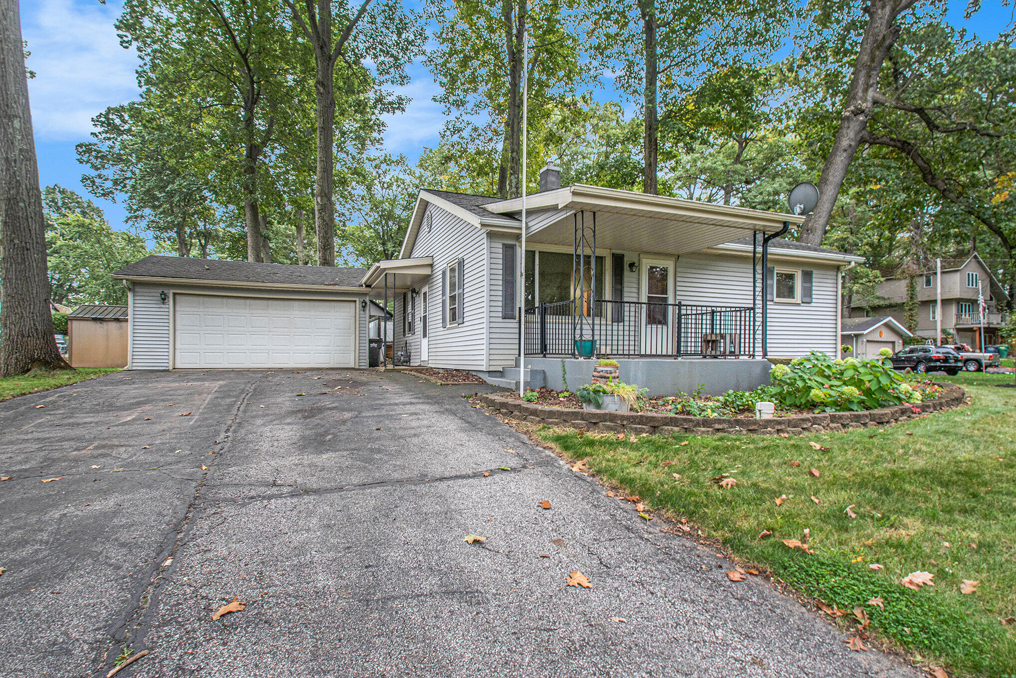 225 Holton Road La Porte, IN 46350 - Photo 1 of 15 2038x1359