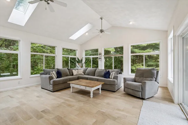 $825,900 | 9419 North Raven Court, Milton, WI 53563