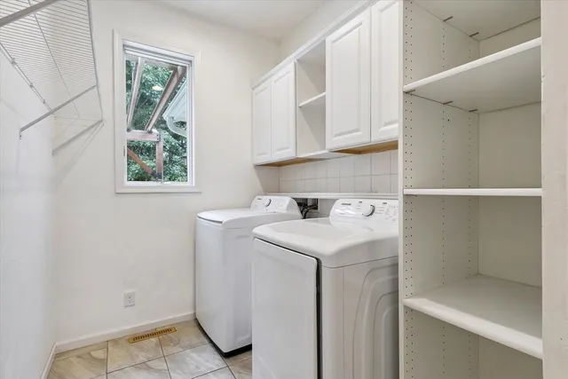 $825,900 | 9419 North Raven Court, Milton, WI 53563