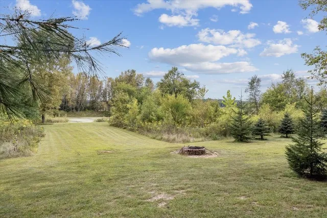 $825,900 | 9419 North Raven Court, Milton, WI 53563