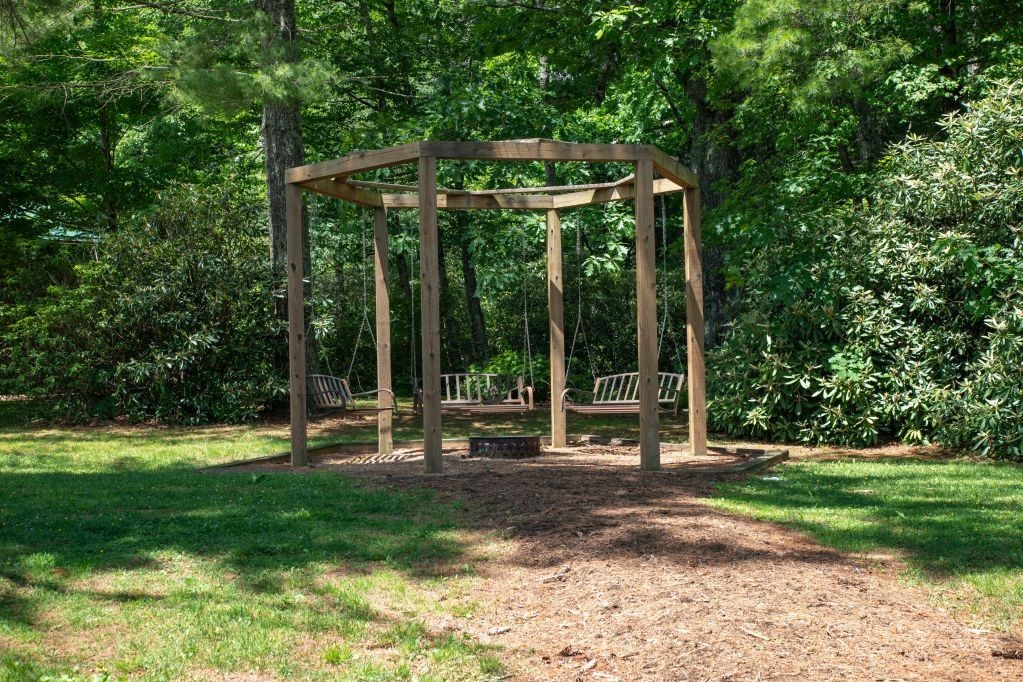 84 Pine Ridge Loop Newland, NC 28657 - Photo 27 of 50