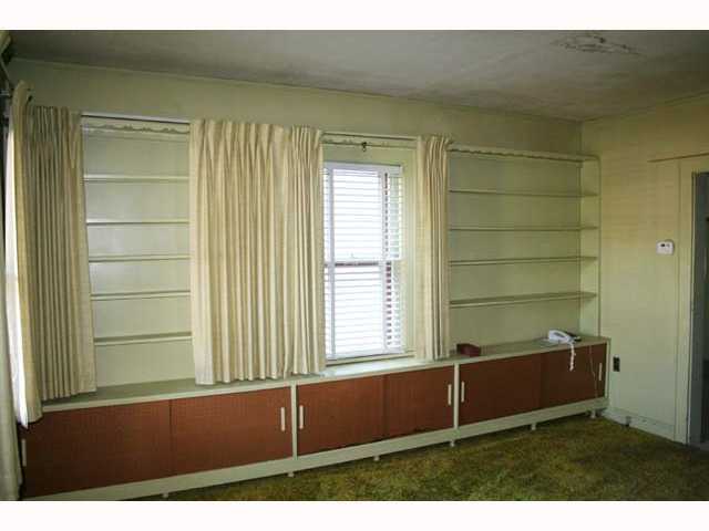 2103 Sale Road Columbus, OH 43224 - Photo 4 of 17