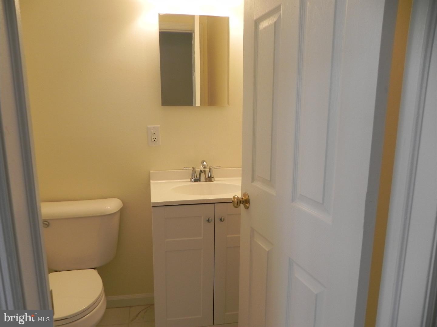 10 Sundew Road Newark, DE 19711 - Photo 17 of 20 Half Bath