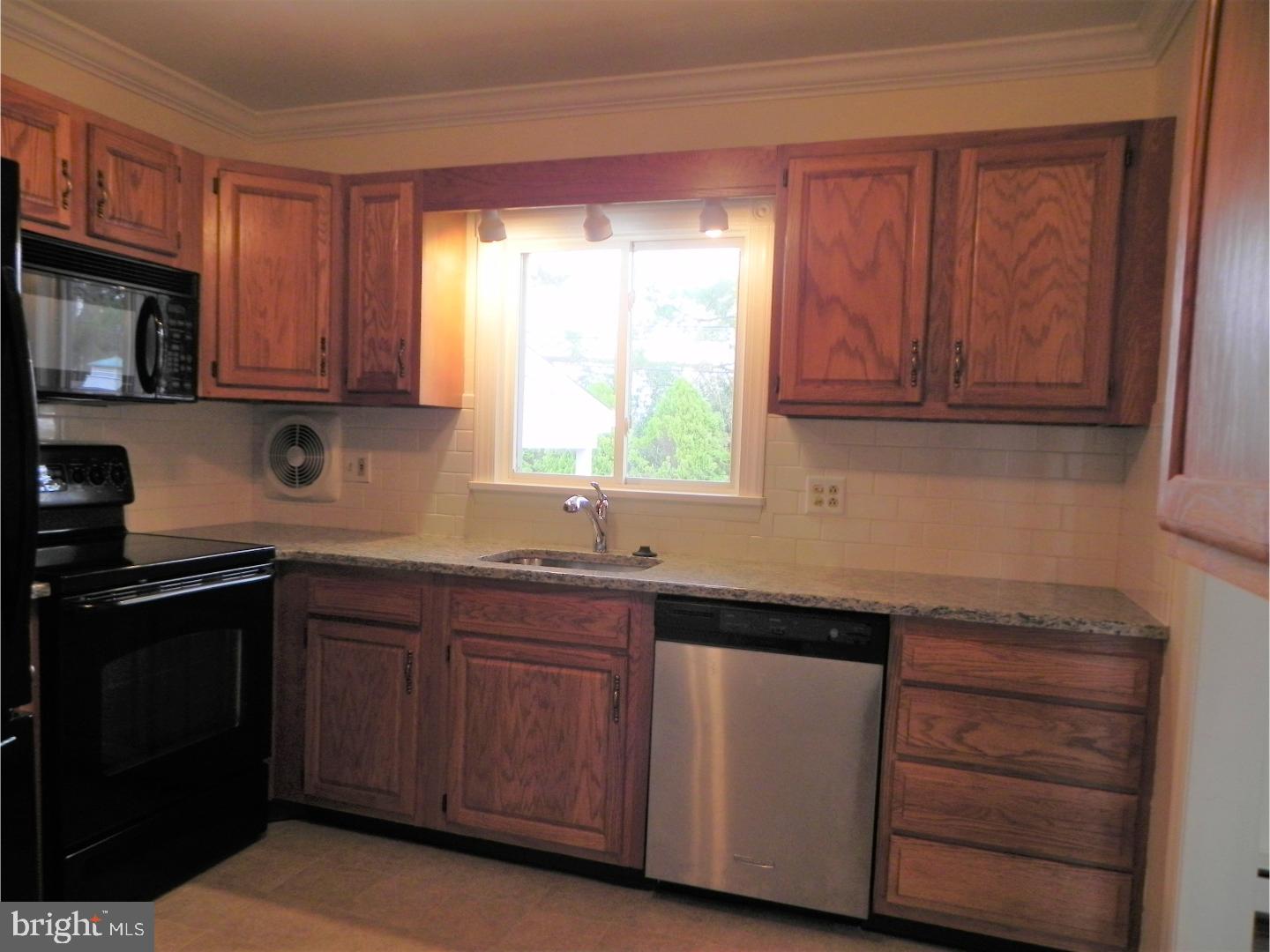 10 Sundew Road Newark, DE 19711 - Photo 6 of 20 Kitchen