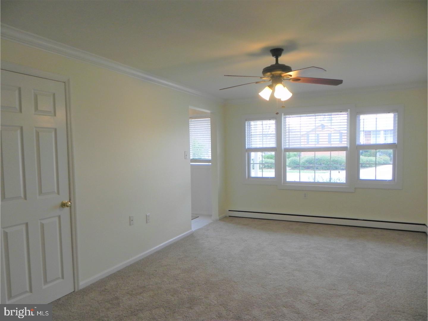 10 Sundew Road Newark, DE 19711 - Photo 9 of 20 Family Room