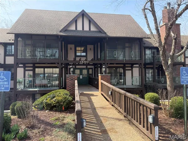 $127,500 | 1440 Heritage Landing, Unit 208, St. Charles, MO 63303