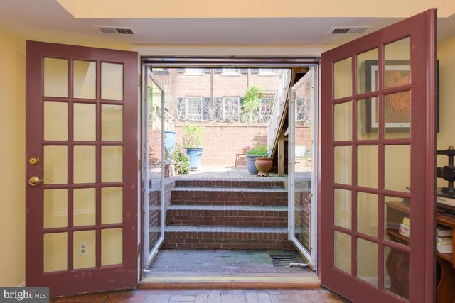 $1,525,000 | 204 South Pitt Street, Alexandria, VA 22314