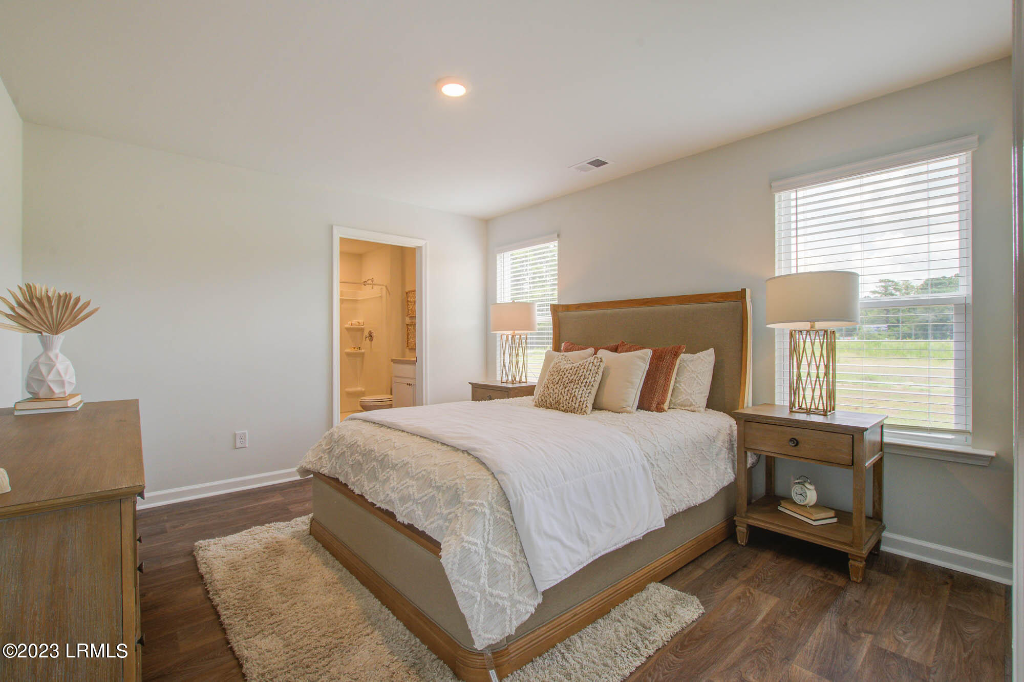 370 Hideaway Street Ridgeland, SC 29936 - Photo 11 of 26 11 Primary BR