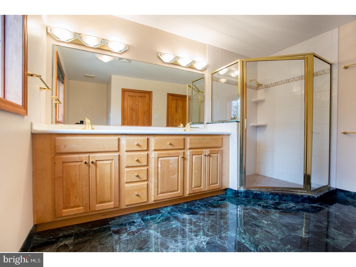 48 Wulaton Road Kintnersville, PA 18930 - Photo 9 of 25 Master Bathroom