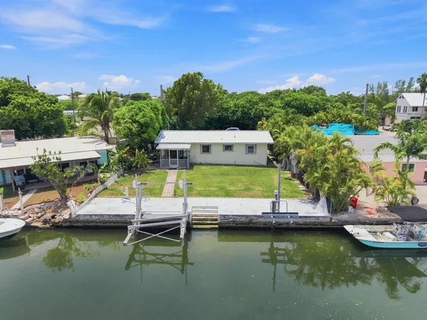 $899,000 | 24923 Park Drive, Summerland Key, FL 33042