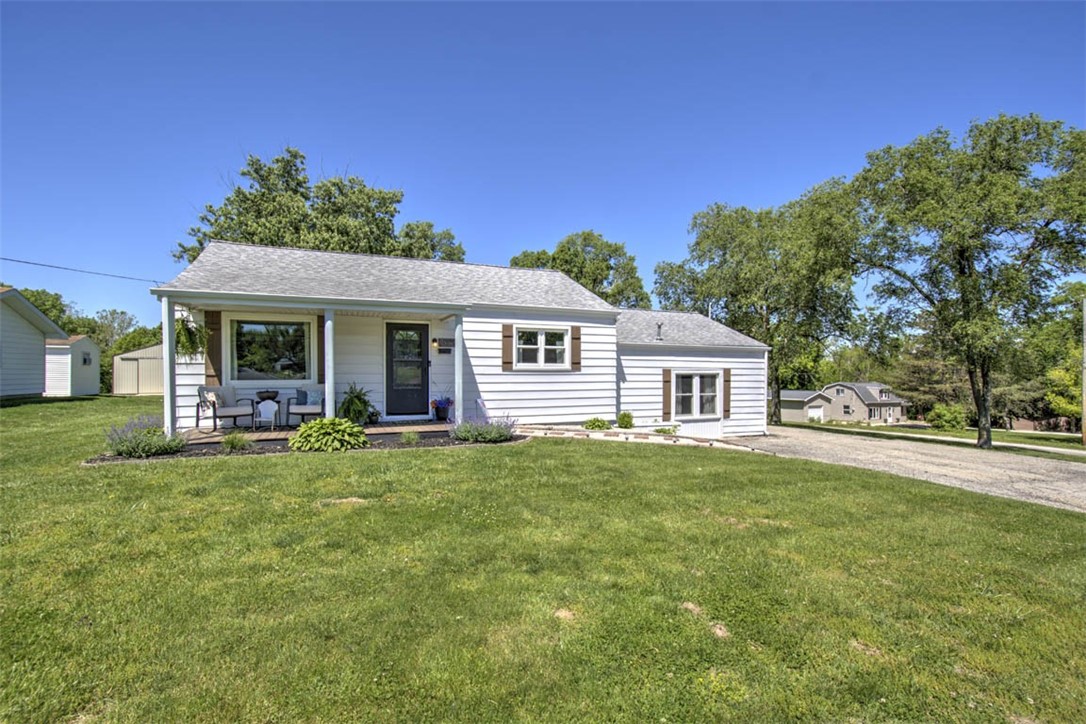 3137 Sandcreek Road Decatur, IL 62521 - Photo 1 of 26