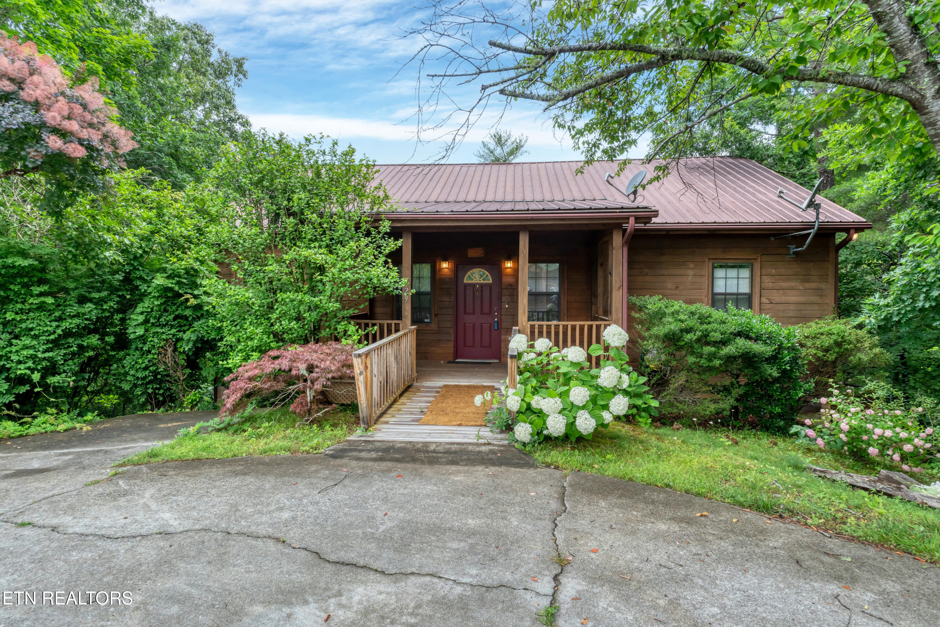 129 Cutter Gap Road Townsend, TN 37882 - Photo 4 of 33 DSC05019-2