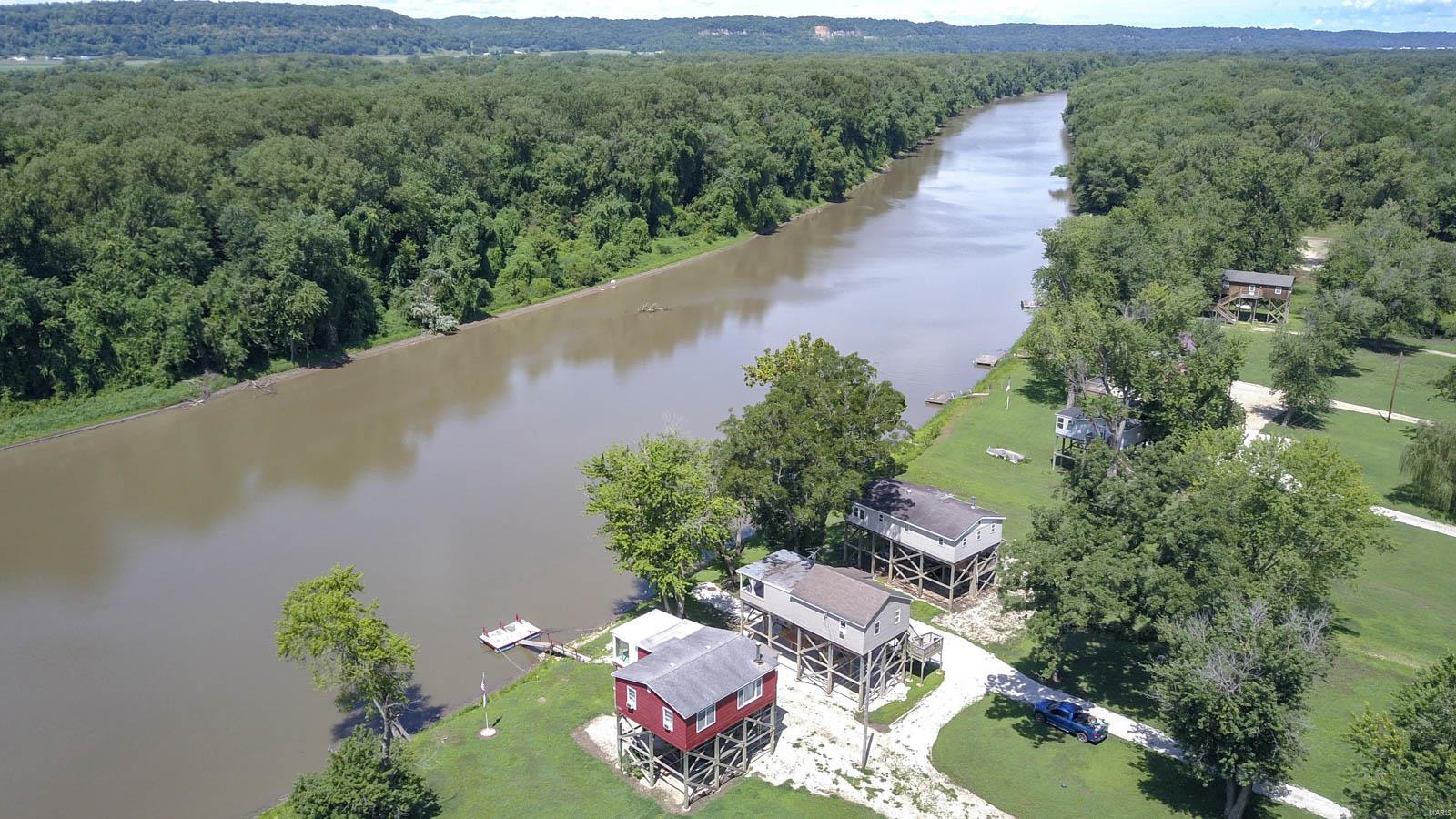 18077 Coon Creek Road Fieldon, IL 62031 - Photo 2 of 26