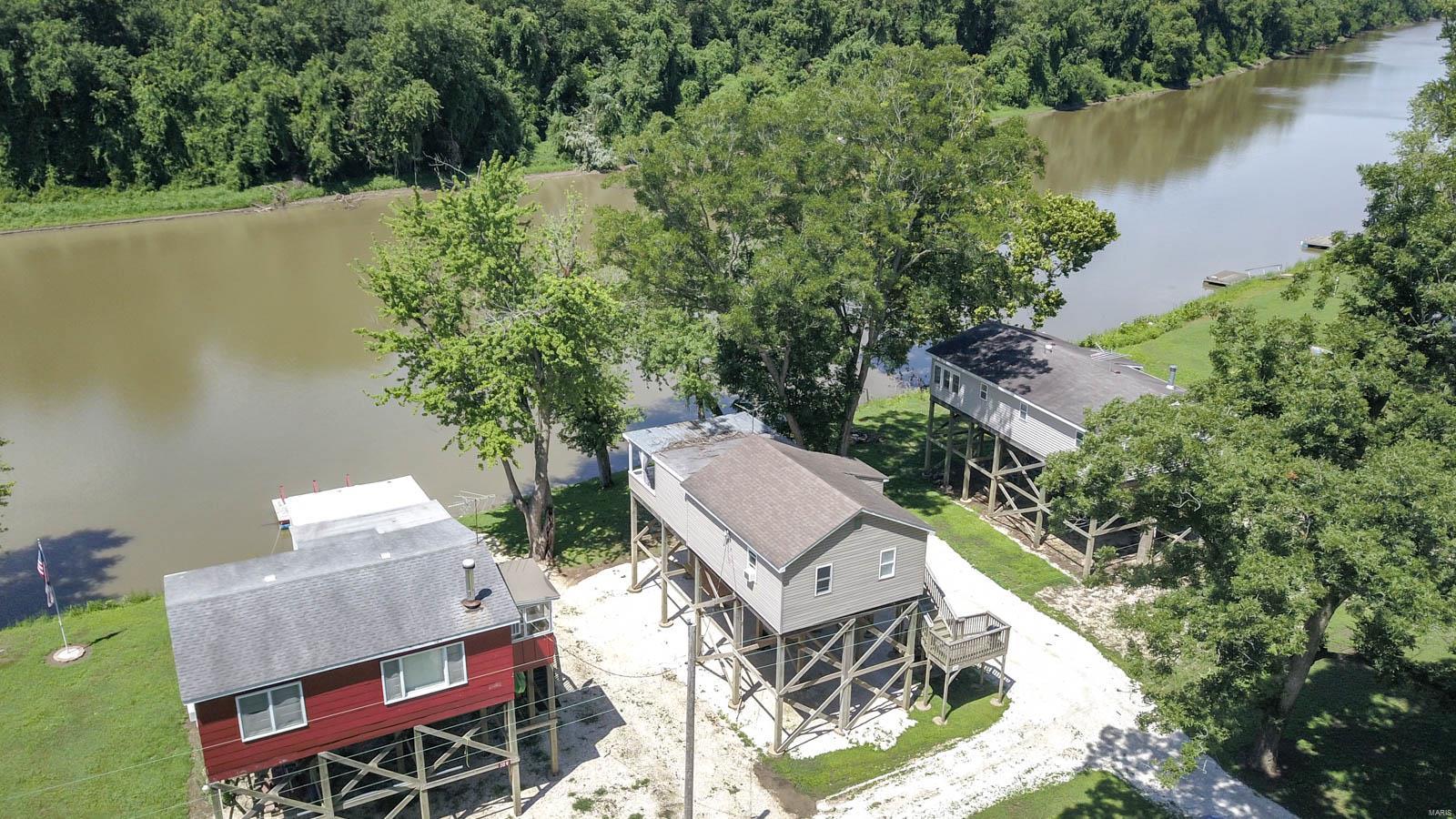 18077 Coon Creek Road Fieldon, IL 62031 - Photo 4 of 26