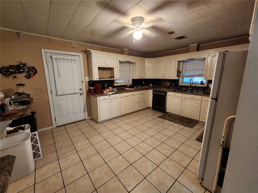 451 Esther Road Columbia, LA 71418 - Photo 13 of 30