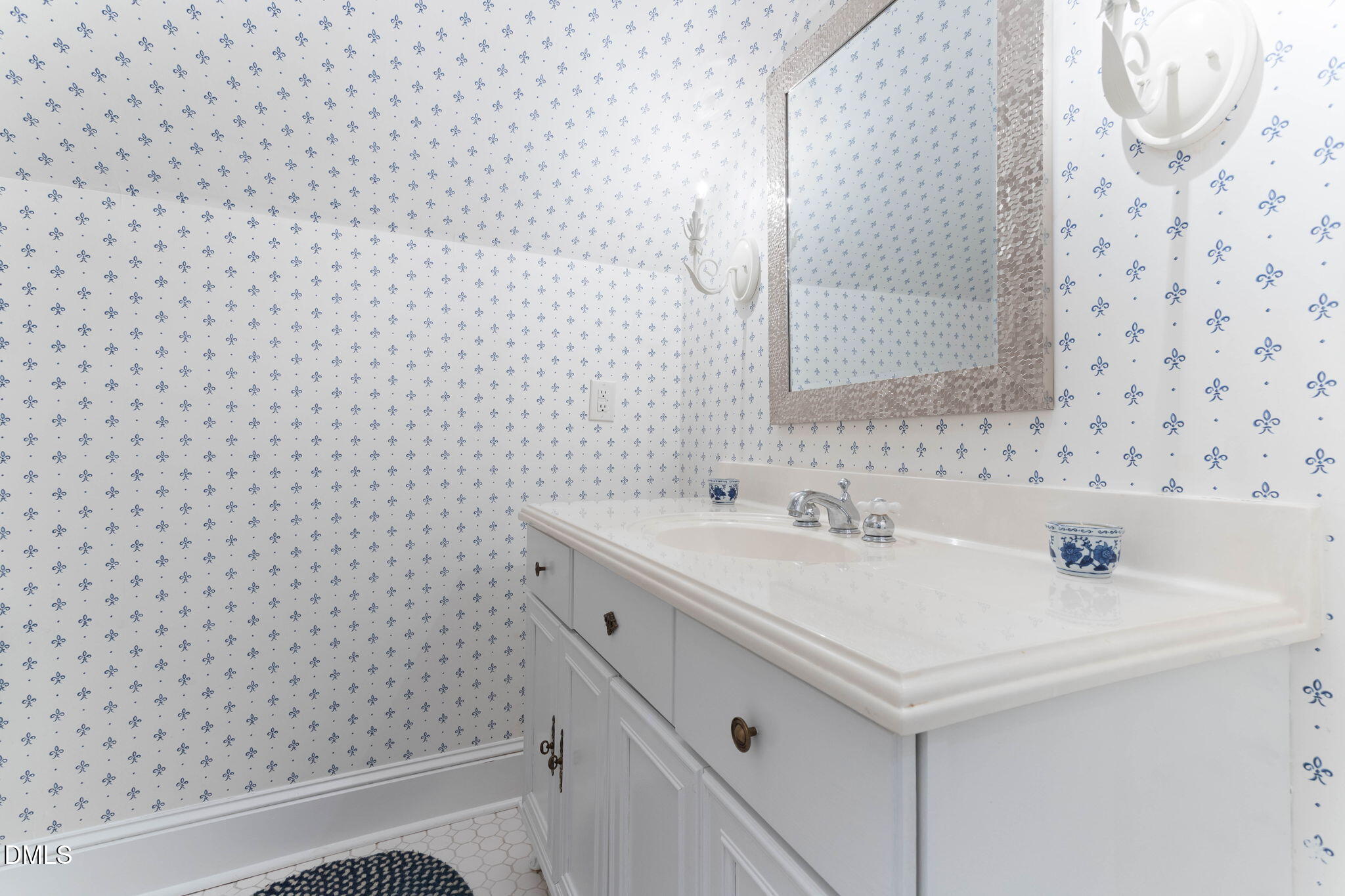 909 Oak Creek Road Raleigh, NC 27615 - Photo 39 of 61 51-web-or-mls-IMG_4613