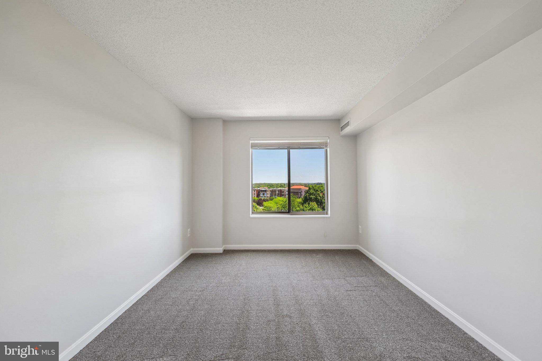 19385 Cypress Ridge Terrace, Unit 515 Leesburg, VA 20176 - Photo 39 of 58