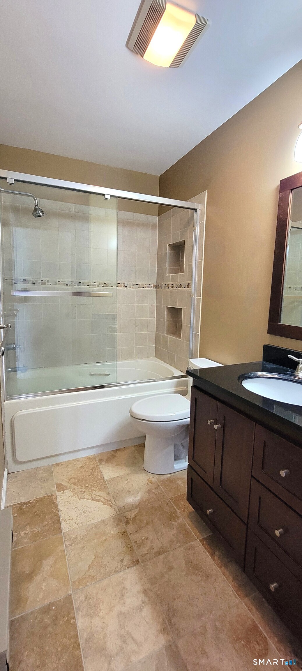 10 Taft Pointe, Unit 2 Waterbury, CT 06708 - Photo 9 of 20 Gallery Image 9