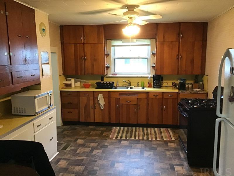 116 South 9th Street Decatur, IN 46733 - Photo 5 of 18