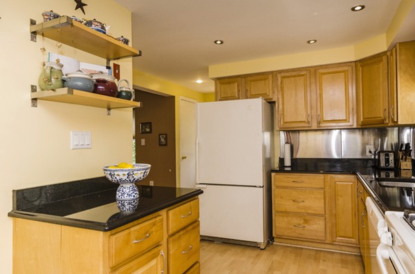 29 Pinecliff Road, Unit 29 Boston, MA 02132 - Photo 5 of 16 Gallery Image 5