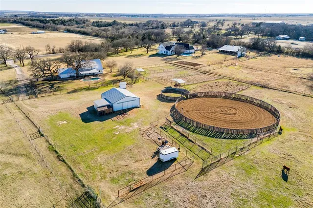 $789,000 | 10833 Farm To Market 916, Grandview, TX 76050