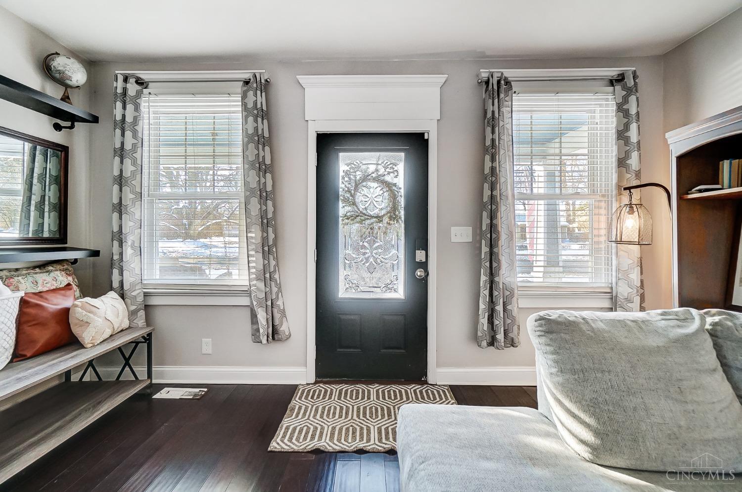 2102 Sutton Road Cincinnati, OH 45230 - Photo 3 of 35 Gallery Image 3