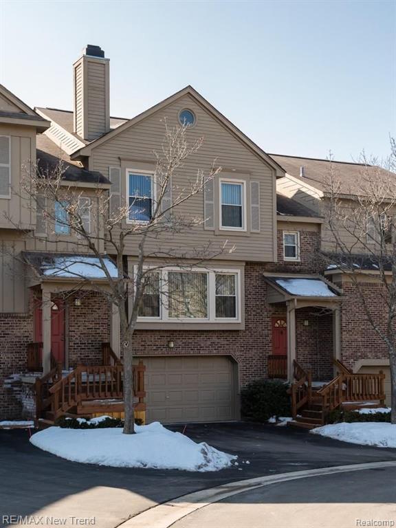 6335 Aspen Ridge Boulevard West Bloomfield, MI 48322 - Photo 1 of 15
