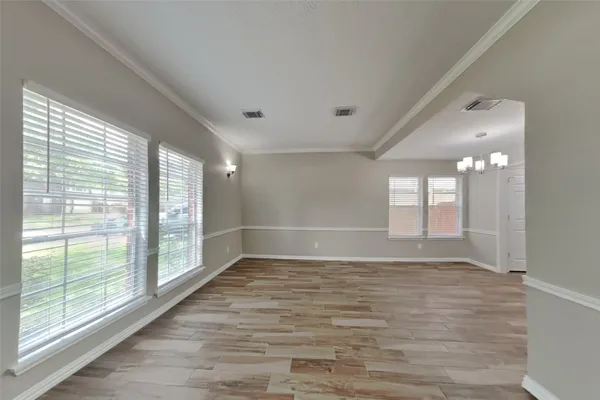 $2,400 | 14118 Barkerview Court, Houston, TX 77084