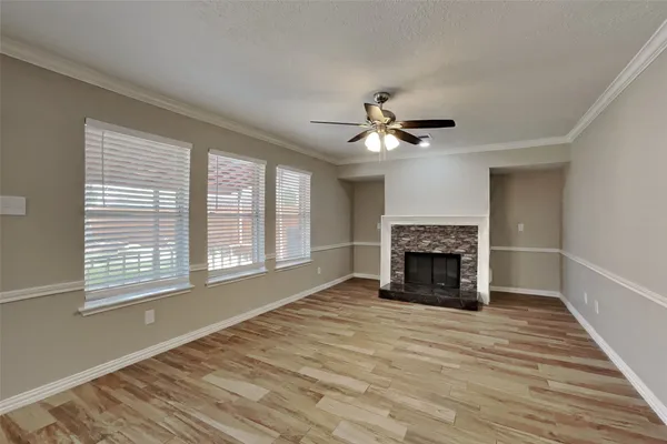 $2,400 | 14118 Barkerview Court, Houston, TX 77084