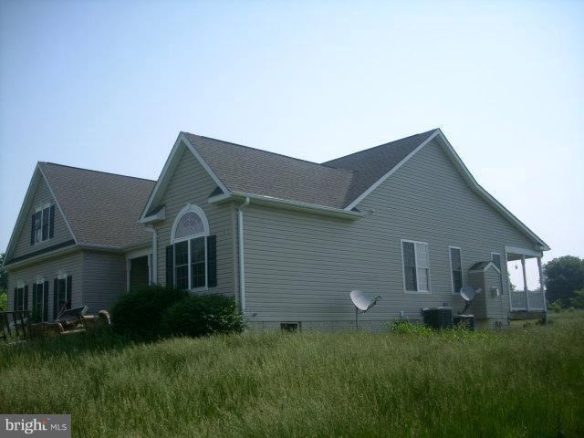 6547 Kelly Road Warrenton, VA 20187 - Photo 3 of 8 Side