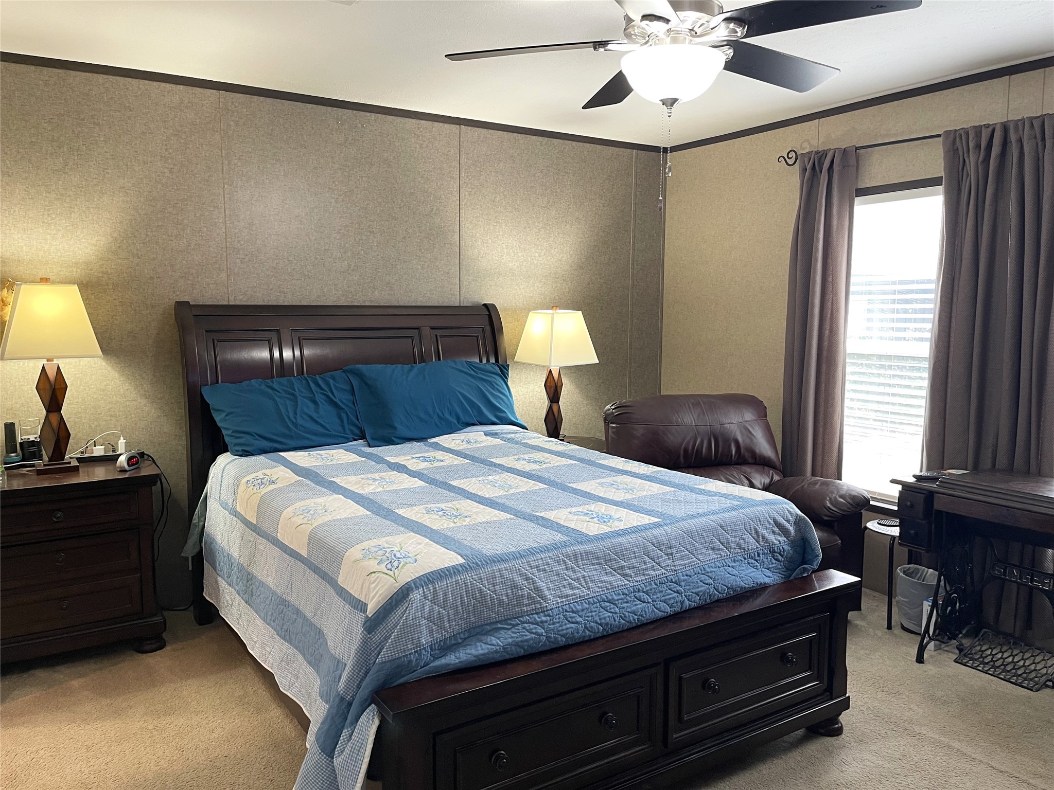 351 Clb Lk Road Teague, TX 75860 - Photo 14 of 33 a bedroom with bed and window