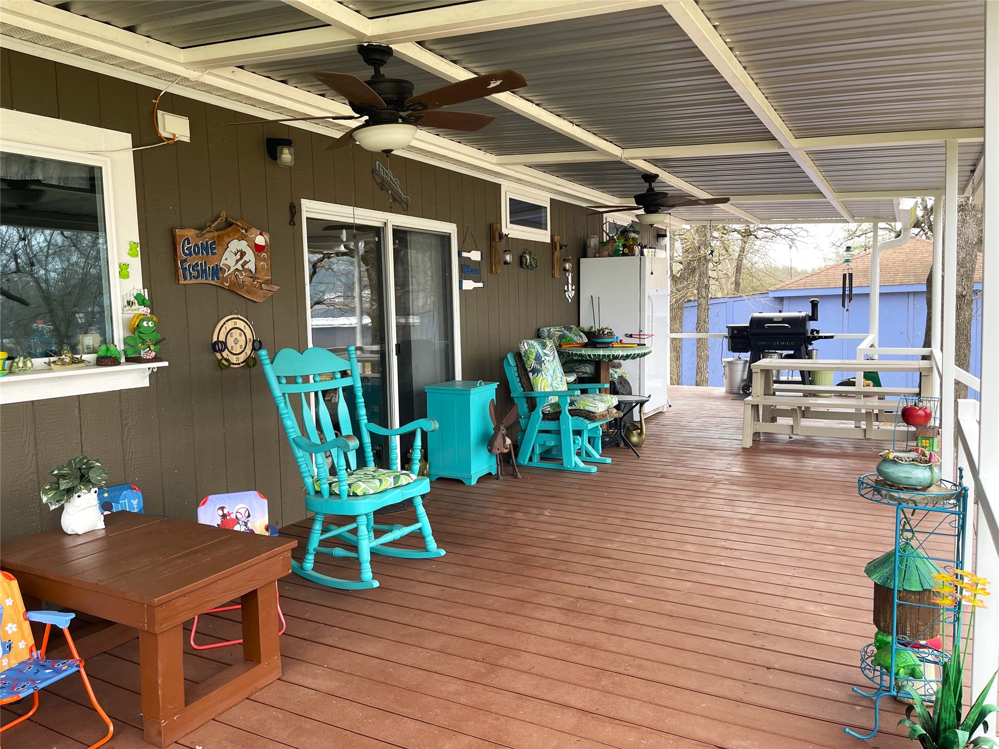 351 Clb Lk Road Teague, TX 75860 - Photo 26 of 33 a view of a patio with table and chairs