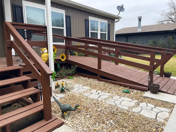 $255,000 | 351 Clb Lk Road, Teague, TX 75860