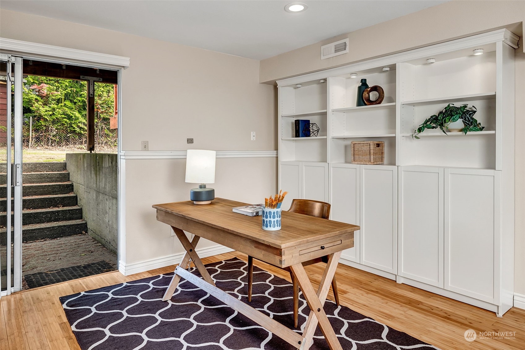 11304 19th Place Southwest Seattle, WA 98146 - Photo 19 of 33 Gallery Image 19