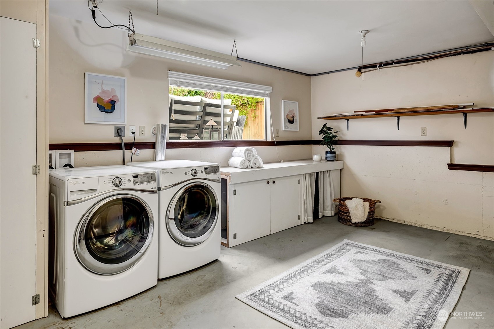 11304 19th Place Southwest Seattle, WA 98146 - Photo 23 of 33 Gallery Image 23
