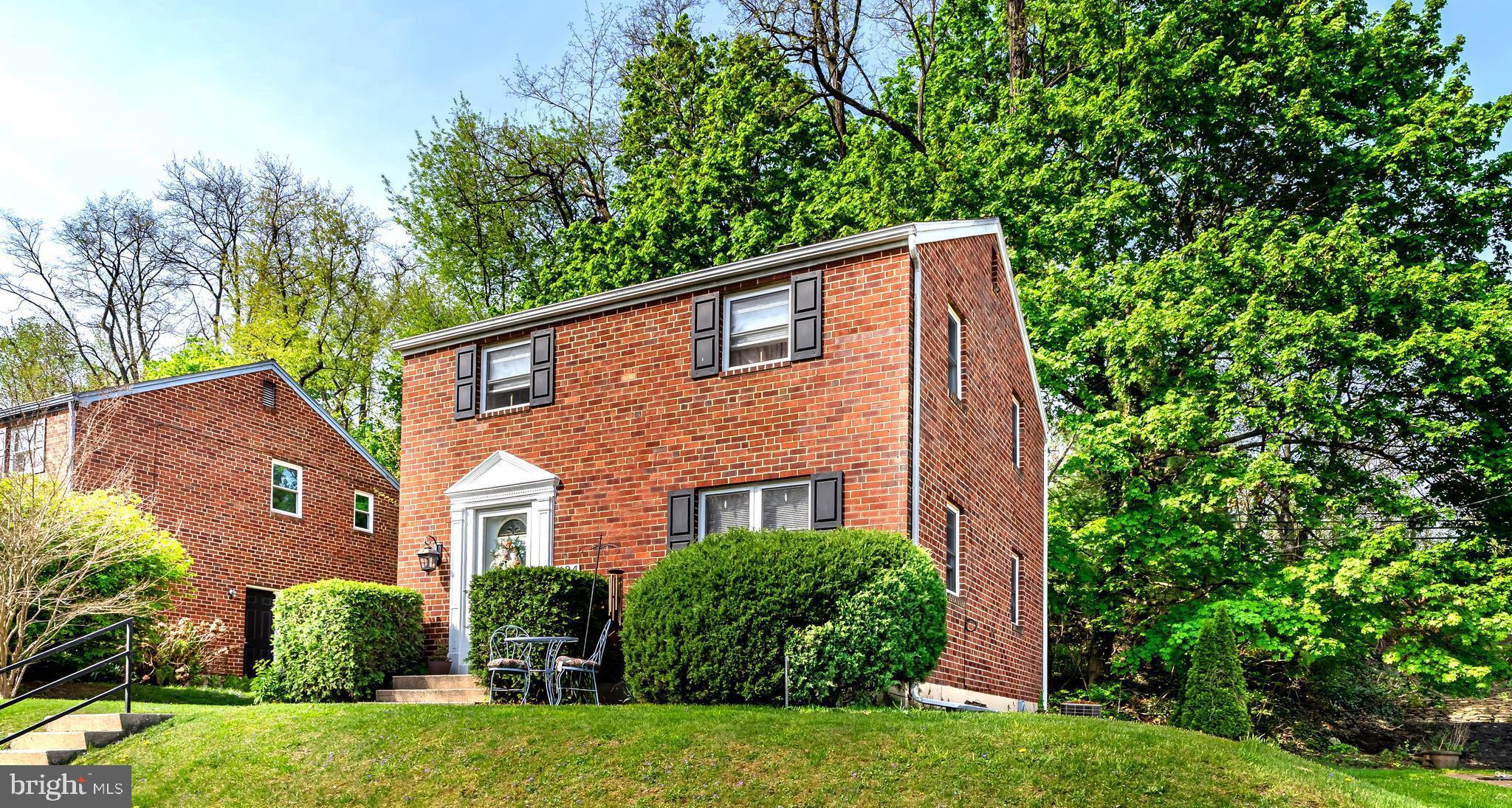 424 Hillside Road New Cumberland, PA 17070 - Photo 3 of 16 Gallery Image 3